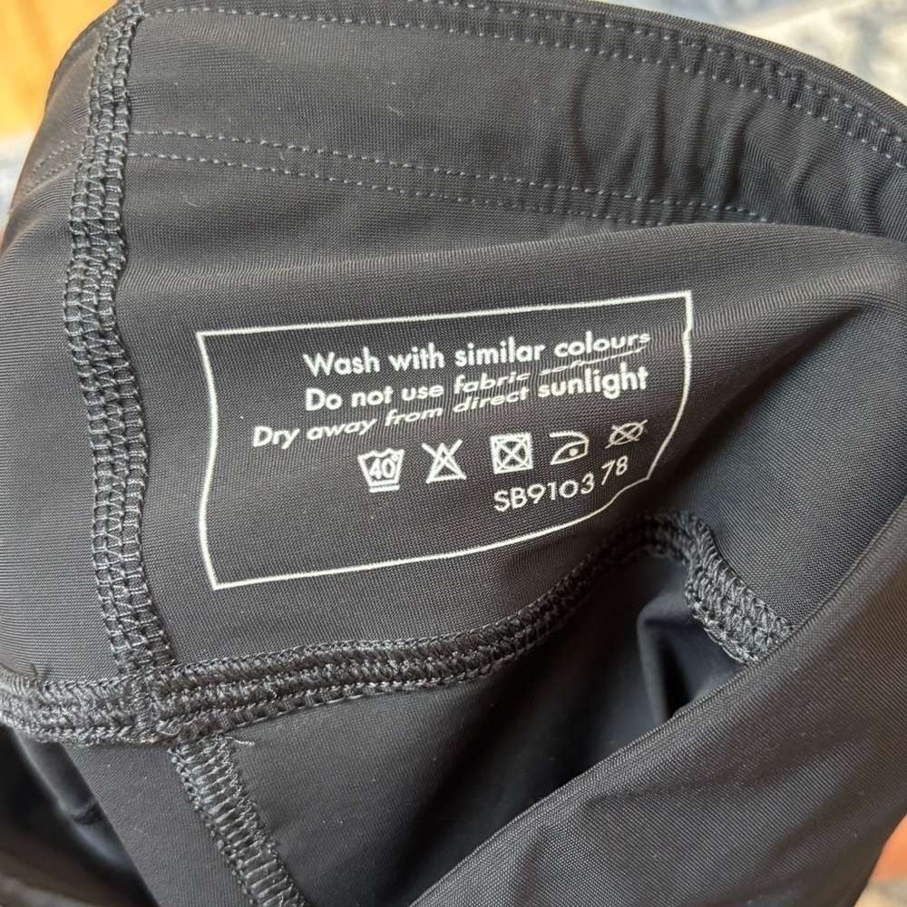 Sweaty Betty Zero Gravity 7/8 Illuminate Leggings Size US 4-6 Activewear - Picture 7 of 7